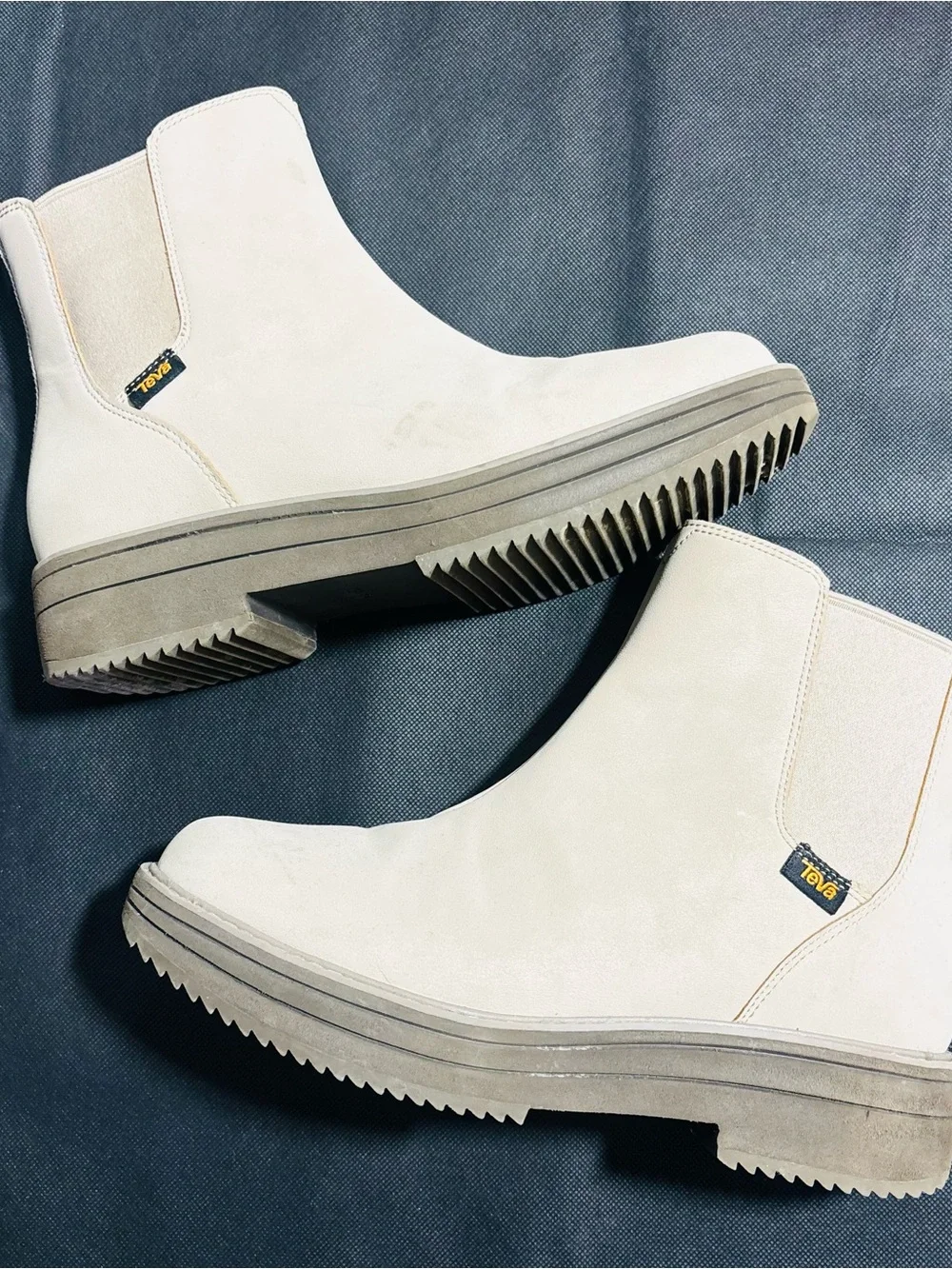 Women’s Teva Mid-form Chelsea Boot Sesame Tan Size 8.5